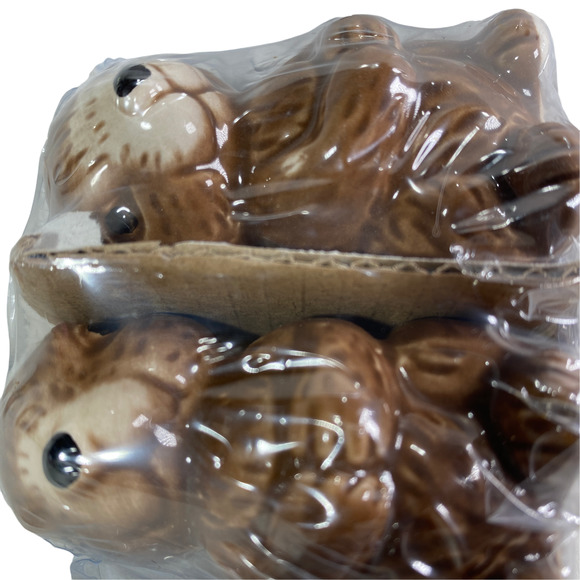 Squirrel Salt & Pepper 2005 Kitchy Decor Table Set - Picture 5 of 6